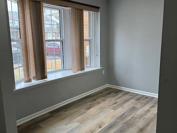 4th image of 3210 Ruby Dr