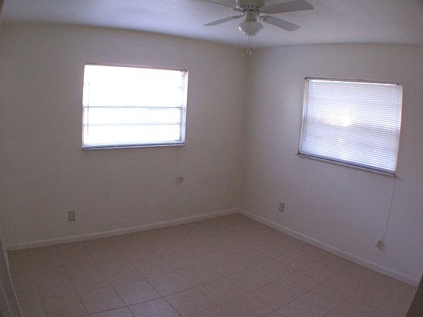 2nd image of 1040 Bert Rd APT 8