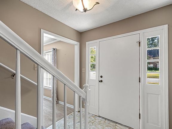 2nd image of 2583 Lanrick Cv