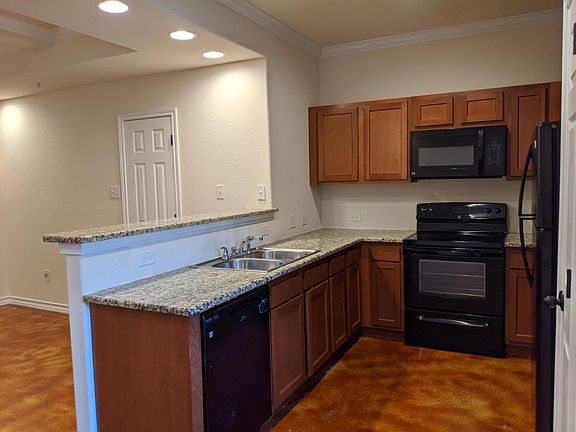 4th image of 6319 Melanzane Ave Unit 3