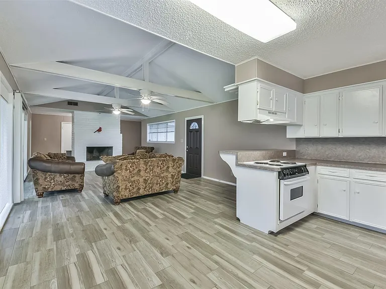 23807 Red Oak Dr — Photo 12