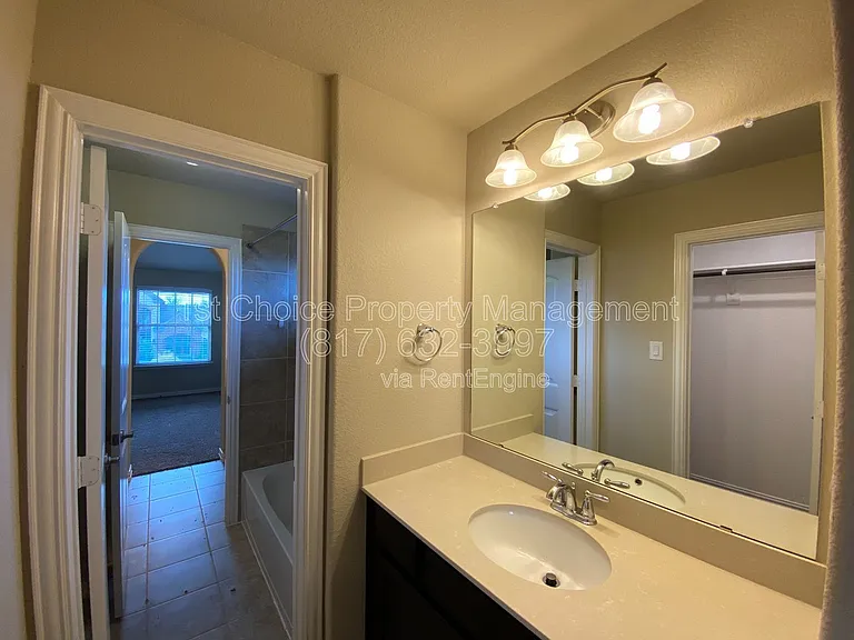 927 Bentley Dr — Photo 27