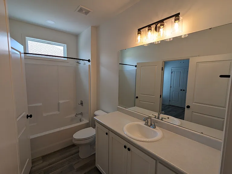 113 Edgefield Rd — Photo 27