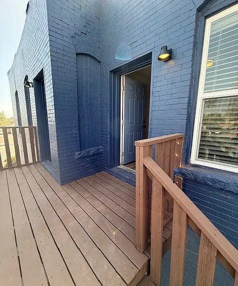525 W 8th St #5 — Photo 2