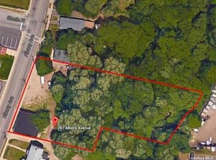 287 Albany Ave, Amityville, NY 11701