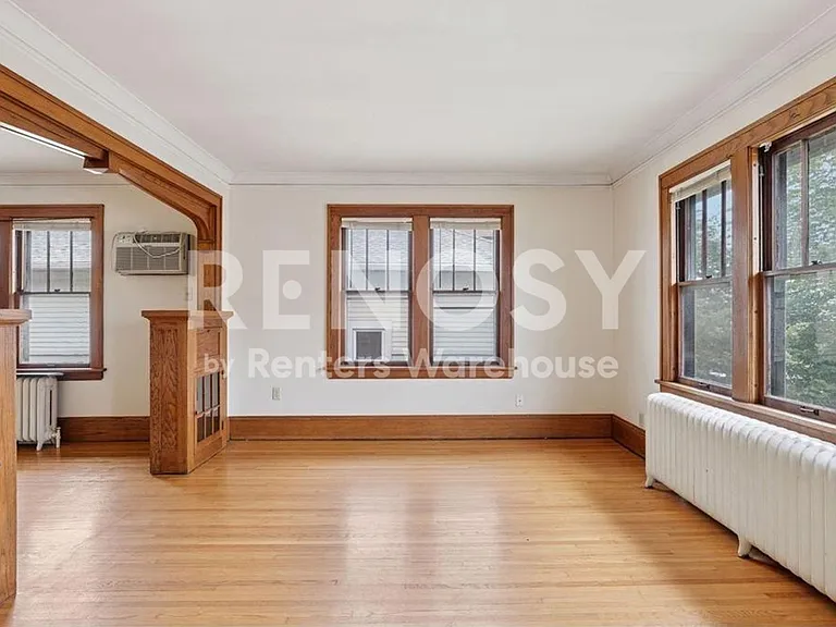 1601 Charles Ave — Photo 1