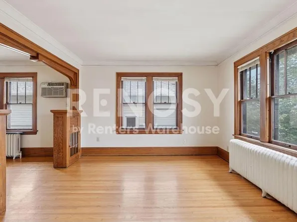 1601 Charles Ave, Saint Paul, MN 55104