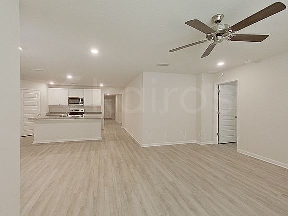 4th image of 317 Monarch Ln