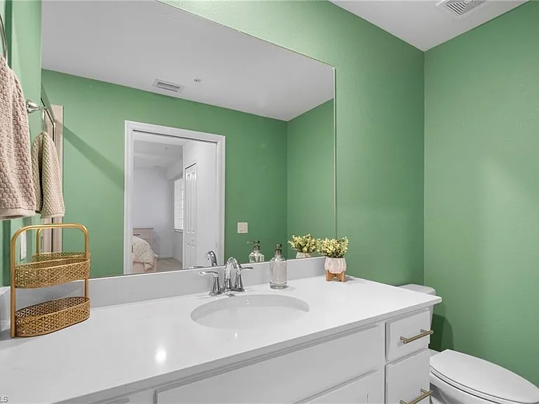 15285 Green Acres Ave #433 — Photo 32