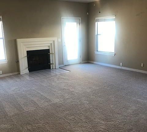 5th image of 4023 Palmilla Pl NW