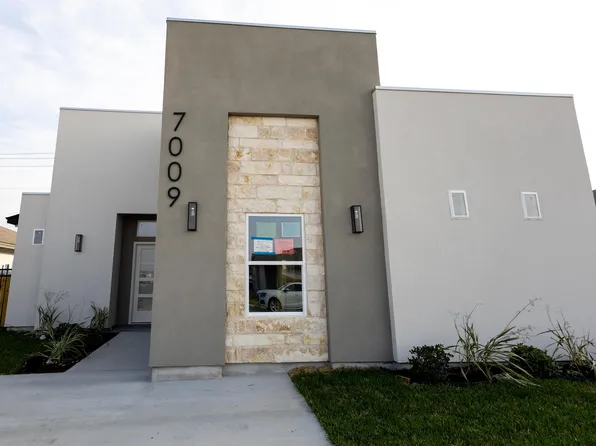 7009 Molinos Dr, Laredo, TX 78046