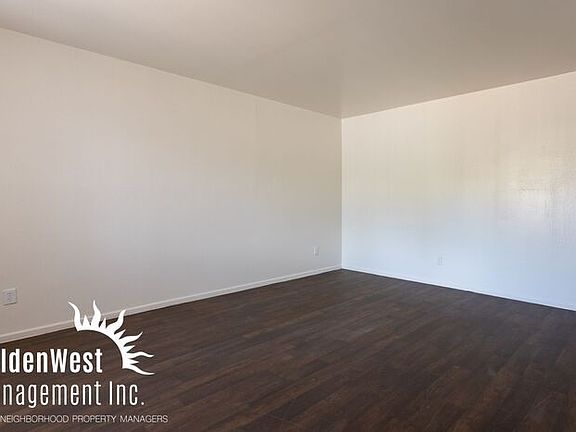 2nd image of 2209 W Belmont Ave APT 3