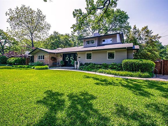 3rd image of 1328 Park Ln