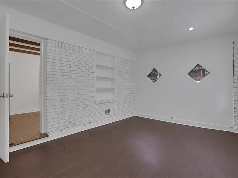 1982 Rena Cir SW — Photo 17