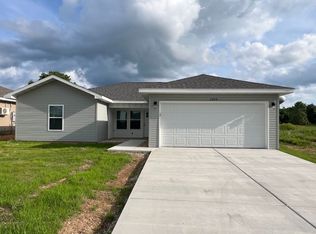 1290 Evergreen Ave, Hollister, MO 65672