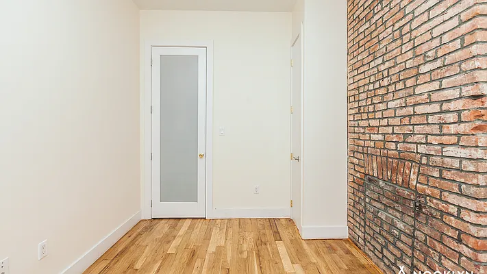 Rented by Nooklyn NYC LLC | media 23