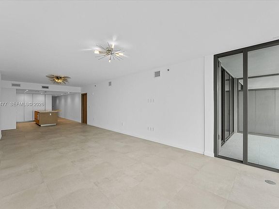 4th image of 1135 103rd St #403