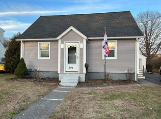 101 Bertrose Ave, Milford, CT 06460