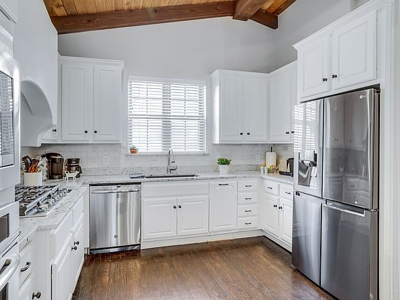 4th image of 635 Via Ravello