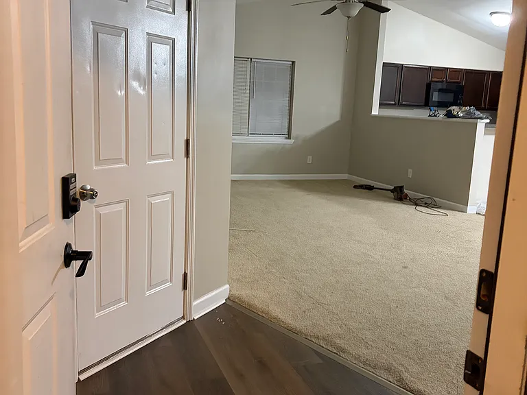 111 Woodbury Farm Dr — Photo 4