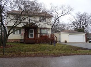 416 N Lily Ln, Lakemoor, IL