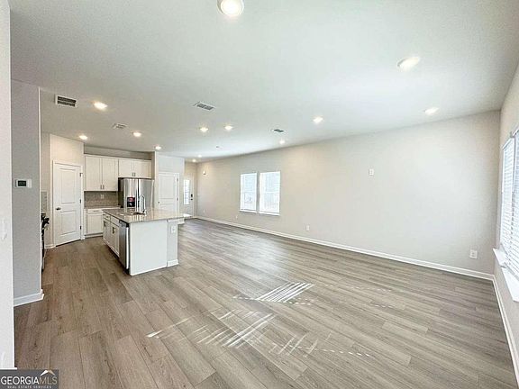 2nd image of 4264 Holland Pl #R