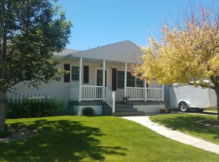 2475 Chateau Way, Gering, NE 69341