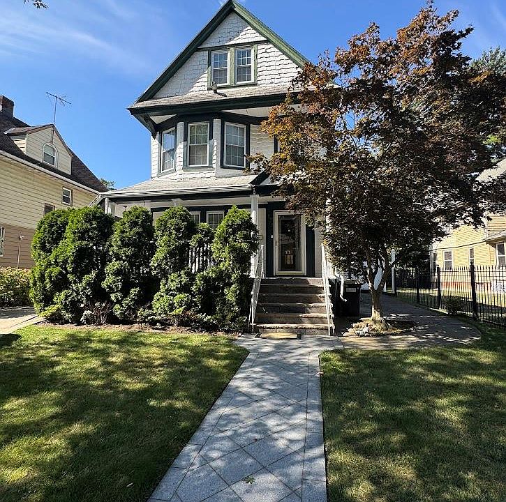 1st image of 85-32 116 Street
