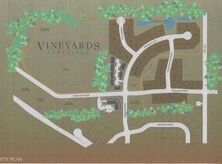 607 Vineyard Dr, Cambridge, WI 53523