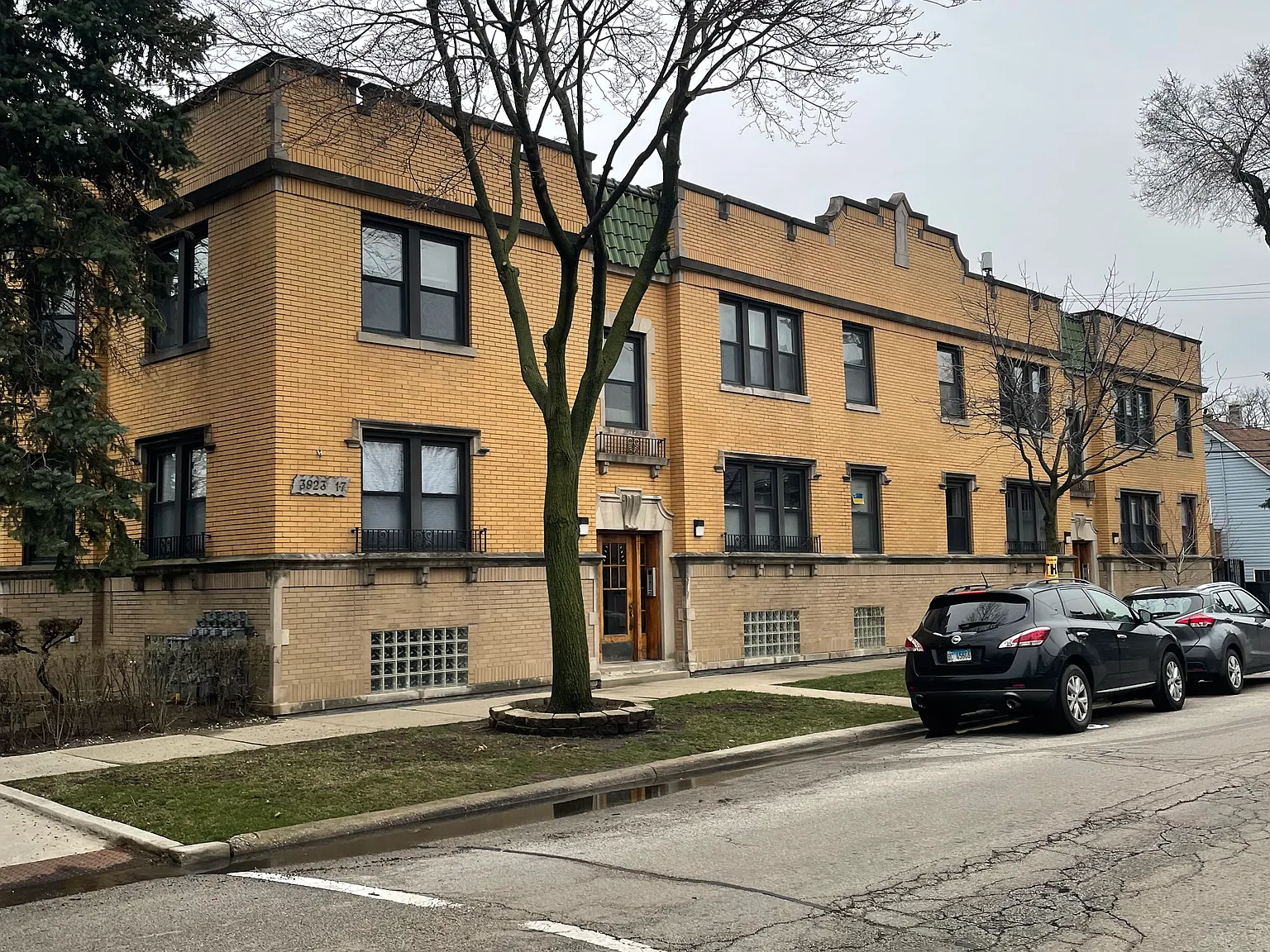 1 bed, 900 sqft, $1,600 — Photo 1