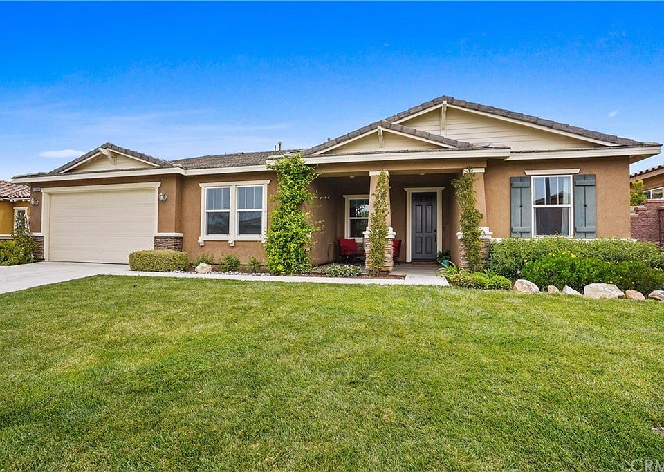 1st image of 34536 Mistletoe Ln