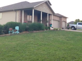 1503 Four Winds Dr, Nixa, MO 65714