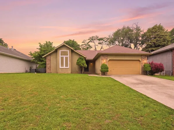 3463 S Meadowlark Avenue, Springfield, MO 65807