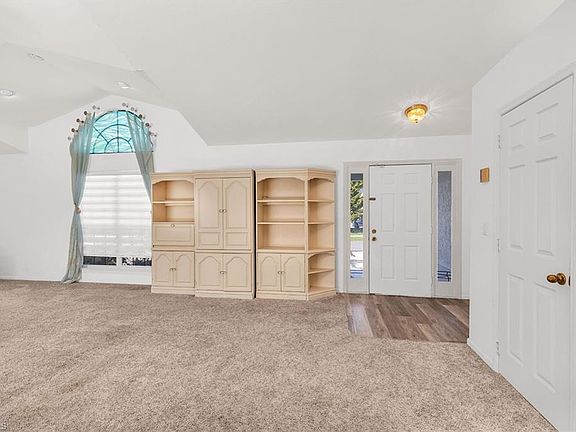 5th image of 1601 Orleans CT