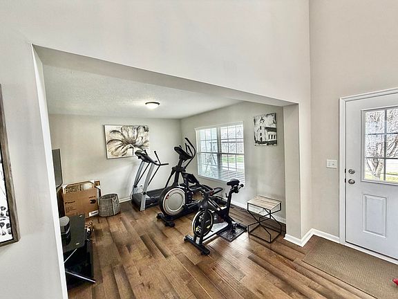 4th image of 1346 Brisbane Ct