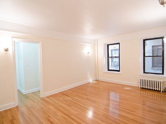 2nd image of 4309 47th Ave APT 1M