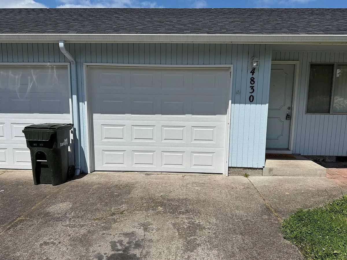 Building Photo - 4830 Elderberry Loop