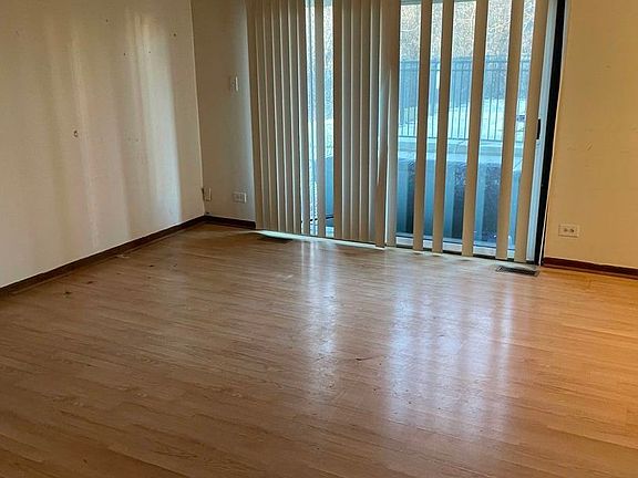 5th image of 1050 Holbrook Rd #1H