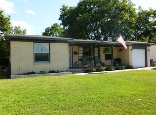 5617 Dennis Ave, Fort Worth, TX 76114