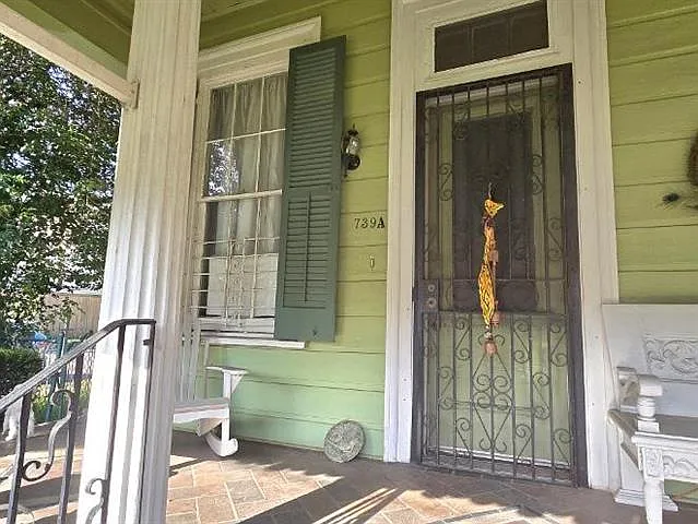 739 Austerlitz St #A — Photo 12