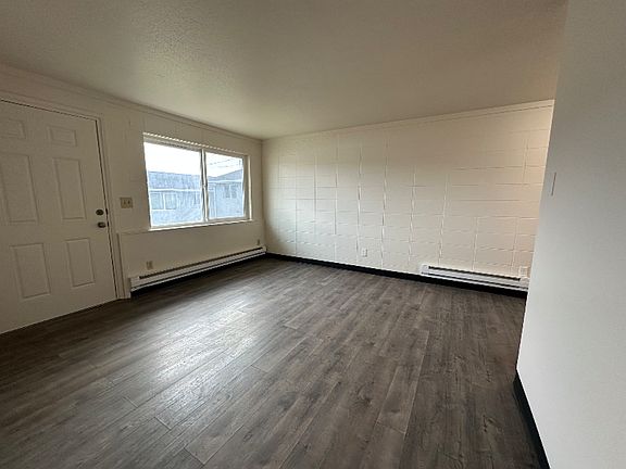 5th image of 1006 W Pear Ave #7