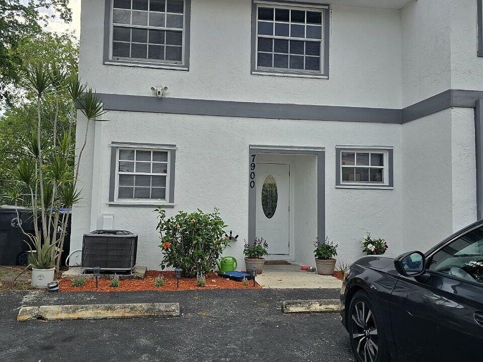 1st image of 7900 SW 7th Place