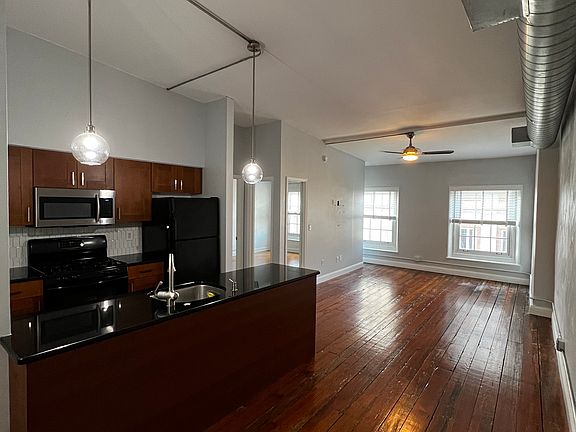 3rd image of 36 Strawberry St #54