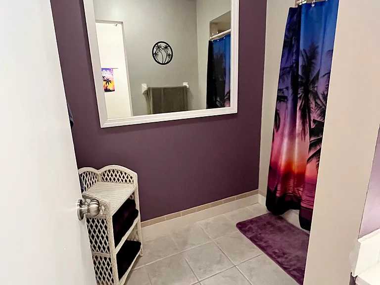 714 Kristina Ct #1B — Photo 12