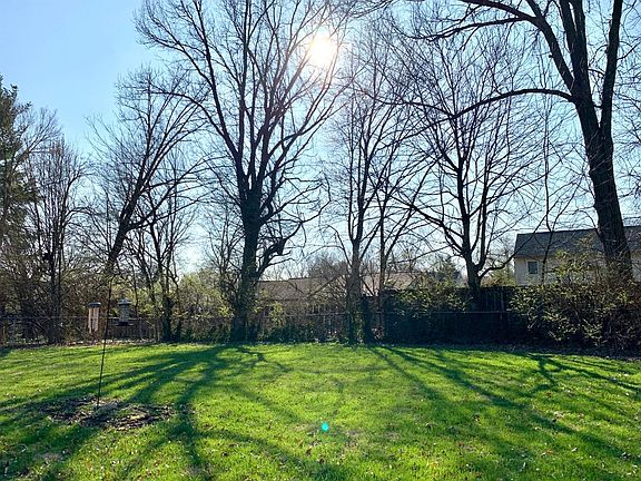 2nd image of 207 Brandenberg Dr