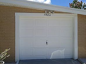 4th image of 4432 W Varn Ave