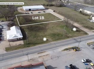 E Main St #1B, Siloam Springs, AR 72761