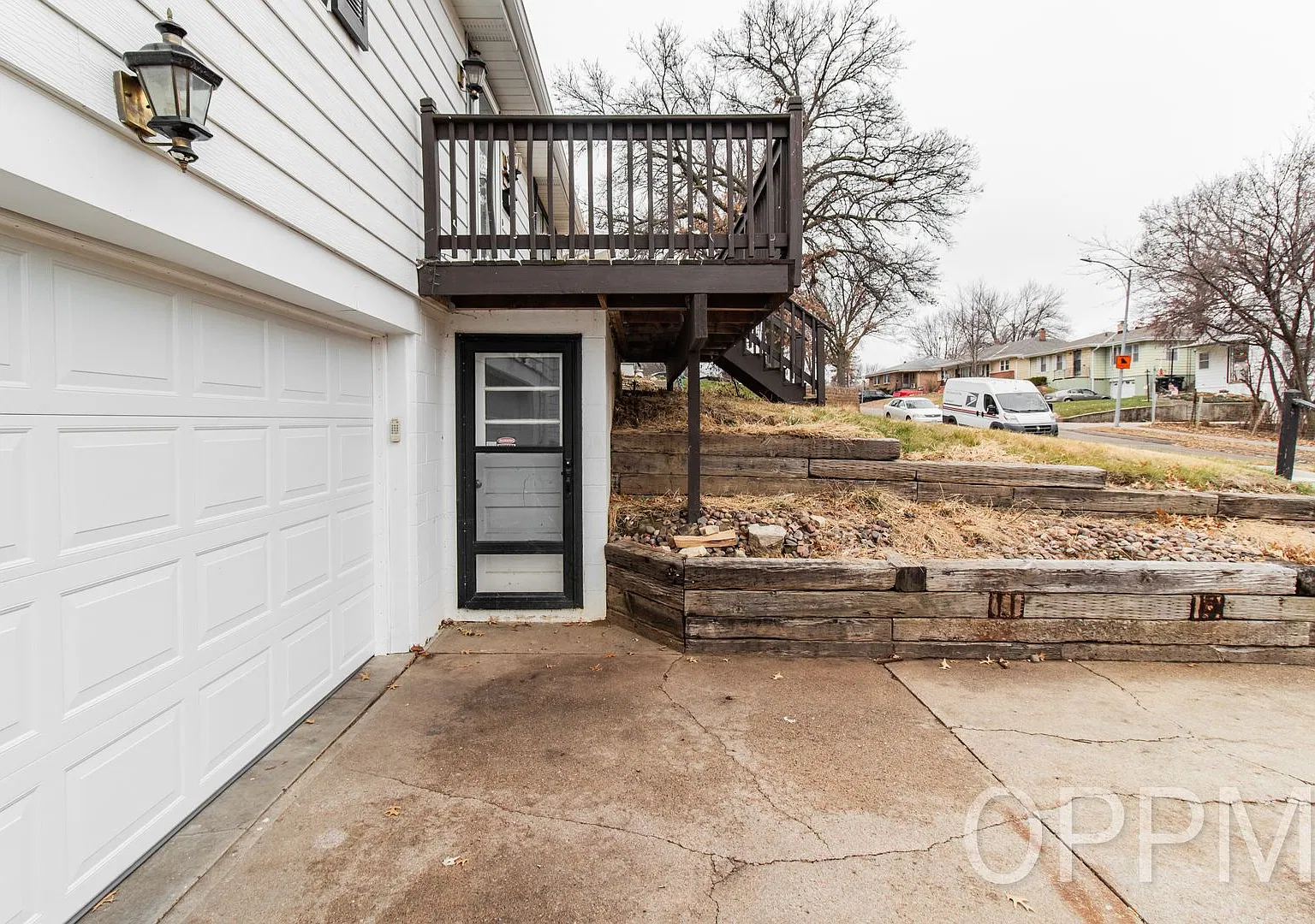 Lovely 5 Bedroom / 2 Bathroom Home | 49th & Center St. — Photo 3
