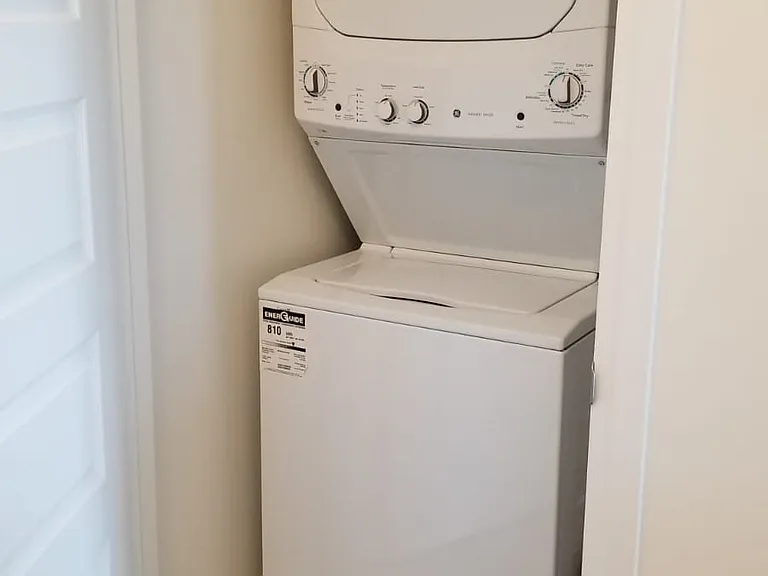 128 Grovewood Cmn #220 — Photo 17