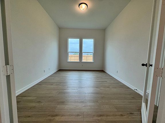 6103 Waterman Lake Lane Interior Image 5